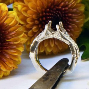 White Gold Diamond Engagement Ring Semi-Mount with Diamond Melee Infinity-Shaped Helix and Euroshank