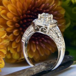 White Gold Diamond Engagement Ring with Cushion-Shaped Diamond Halo