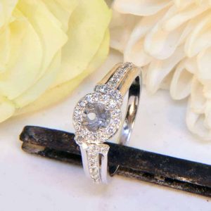 White Gold Diamond Engagement Ring Semi-Mount with Diamond Halo