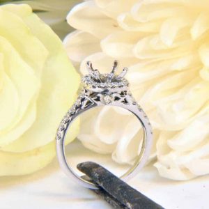 White Gold Diamond Engagement Ring Semi-Mount with Cushion-Shaped Diamond Halo