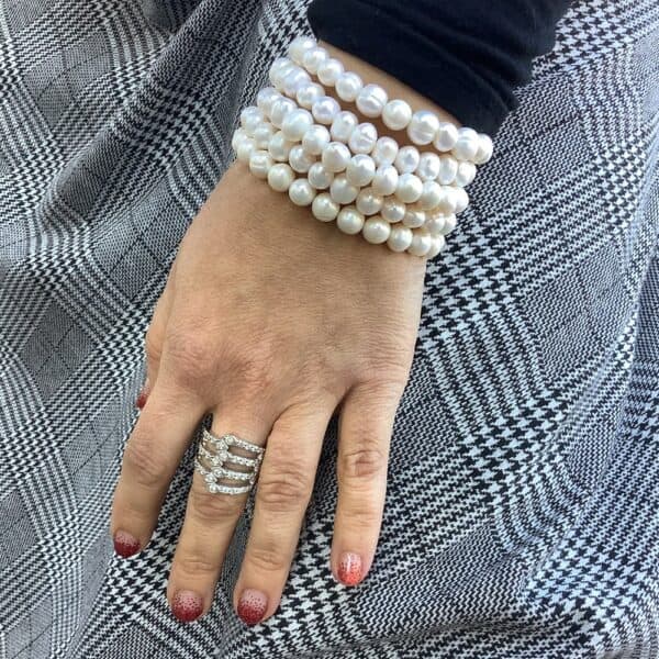 Freshwater Pearl Stretch Bracelet White