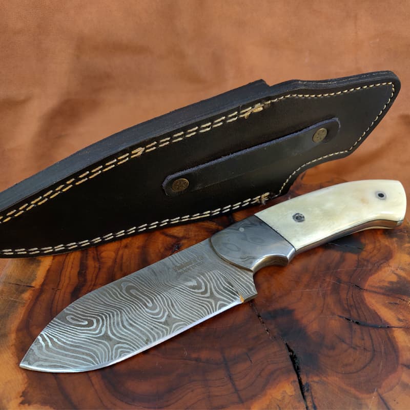 Vendôme Fixed Blade Knife with Eagle Carving
