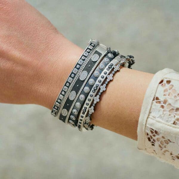 Sterling Silver Clover Station CZ Hinged Bangle Bracelet Sterling Silver Clover Station CZ Hinged Bangle Bracelet