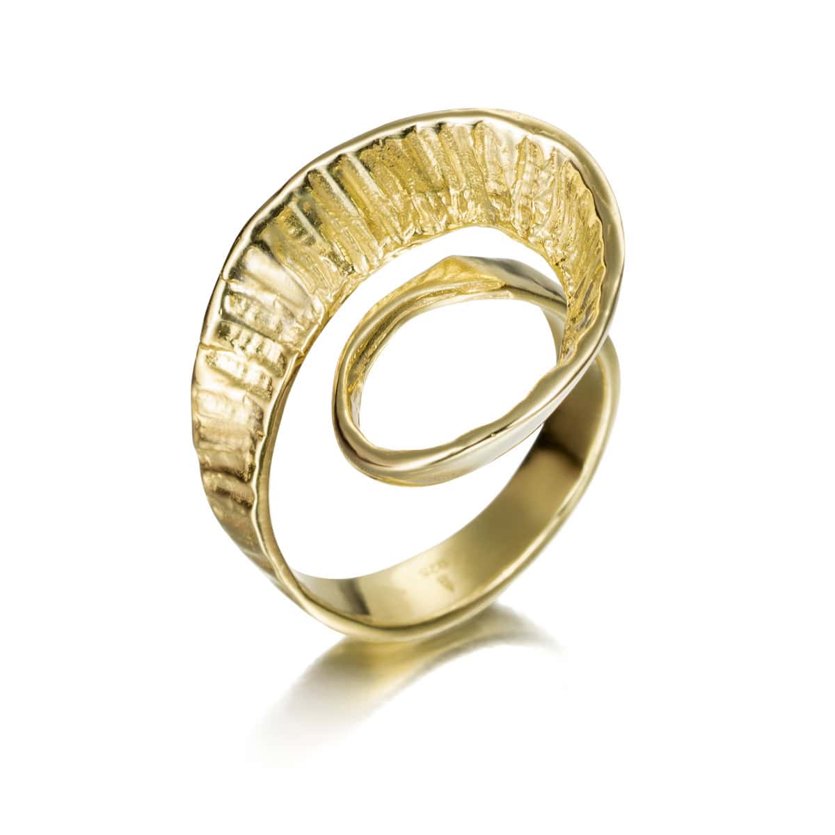 Seaweed ring by Jorge Revilla