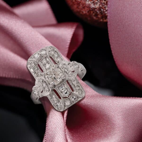 Platinum Antique Diam Ring Platinum Antique Diam Ring