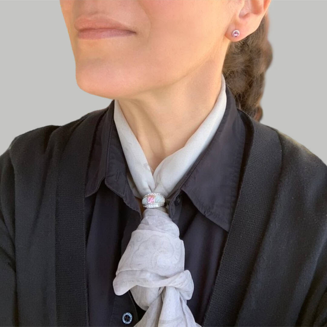 Silk scarf with a ring