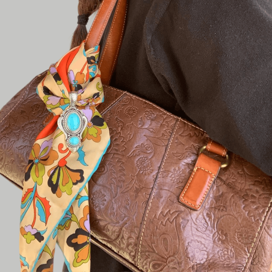 Scarf with turquoise enhancer